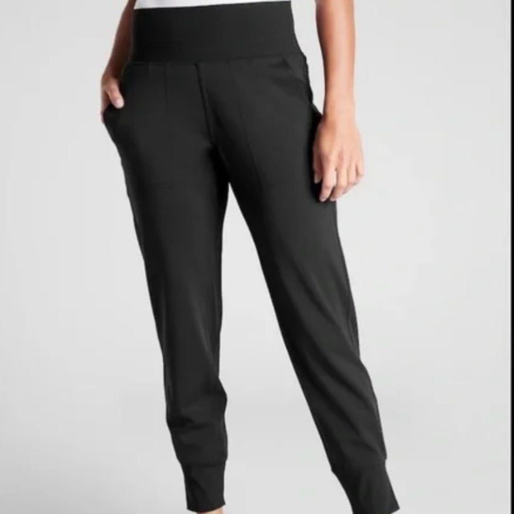 NWT Athleta Venice Jogger